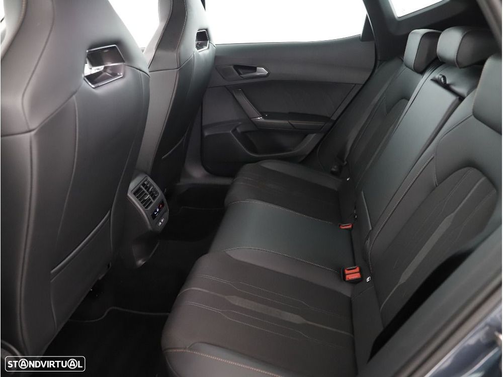 Cupra Formentor 1.4 e-Hybrid DSG VZ - 23