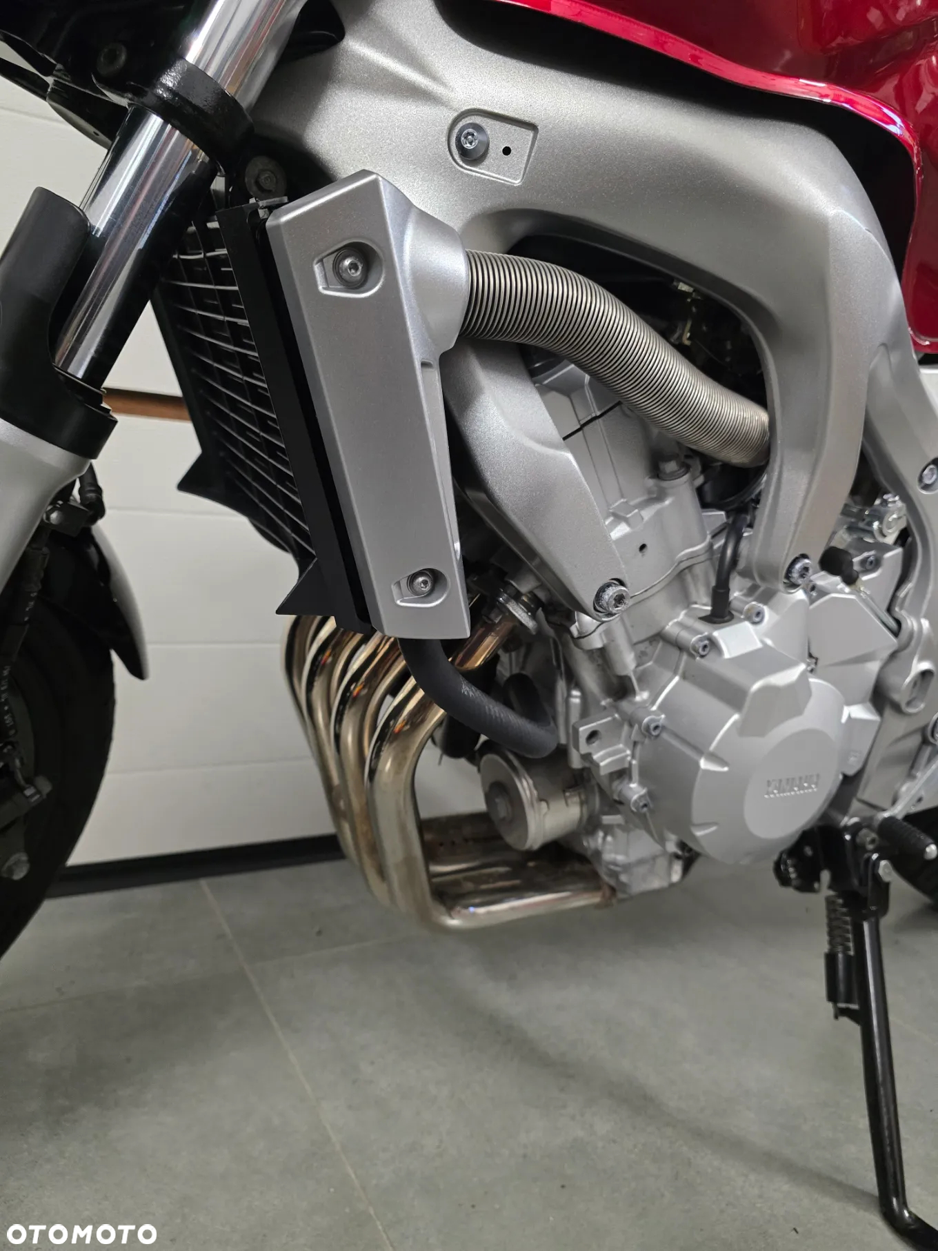 Yamaha FZ6 - 4