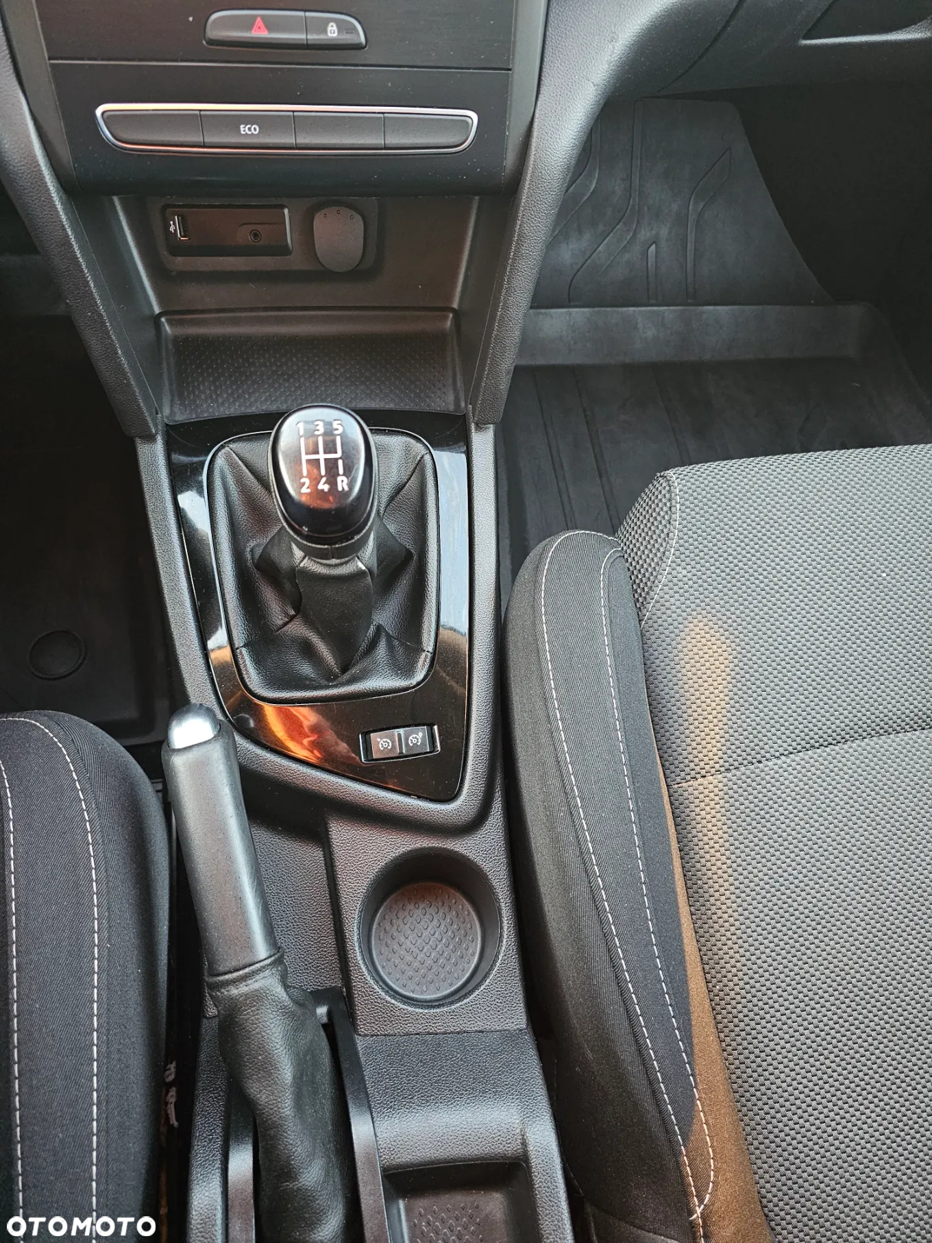 Renault Megane 1.6 SCe Life - 23