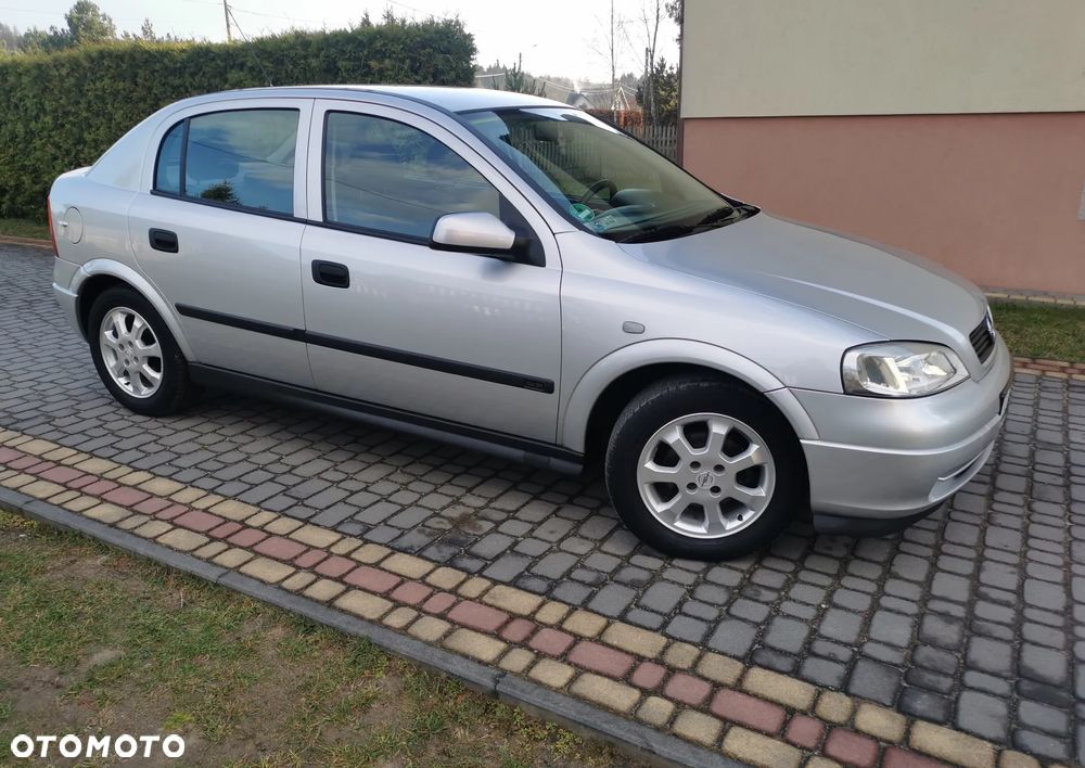 Opel Astra - 3