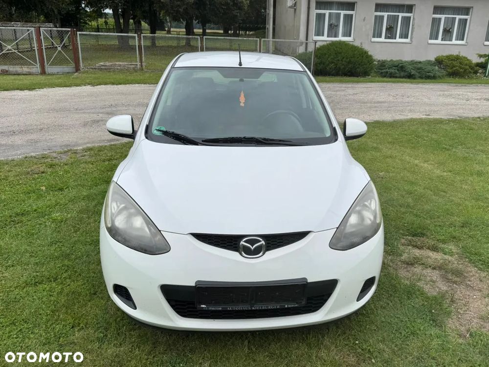 Mazda 2 - 15