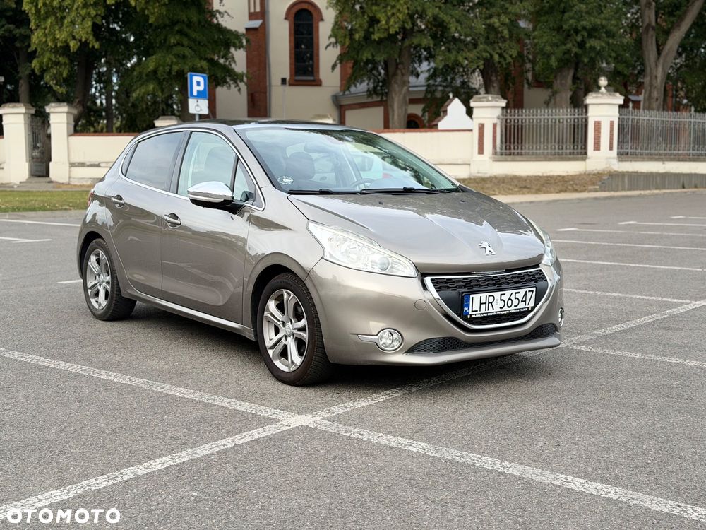 Peugeot 208 1.2 PureTech Allure - 2