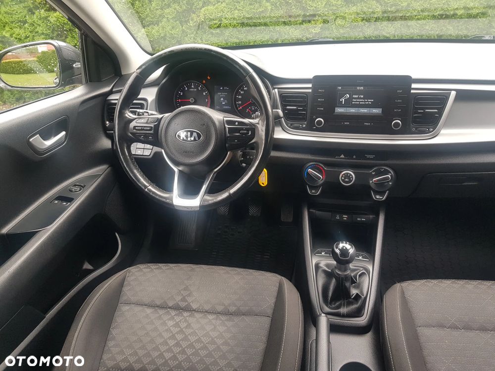 Kia Rio - 16