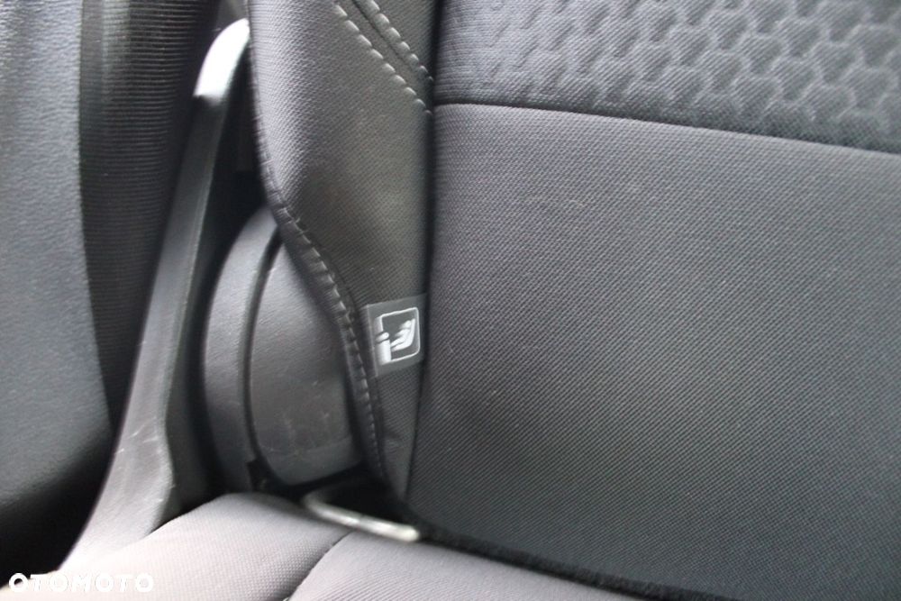 Ford Kuga - 30