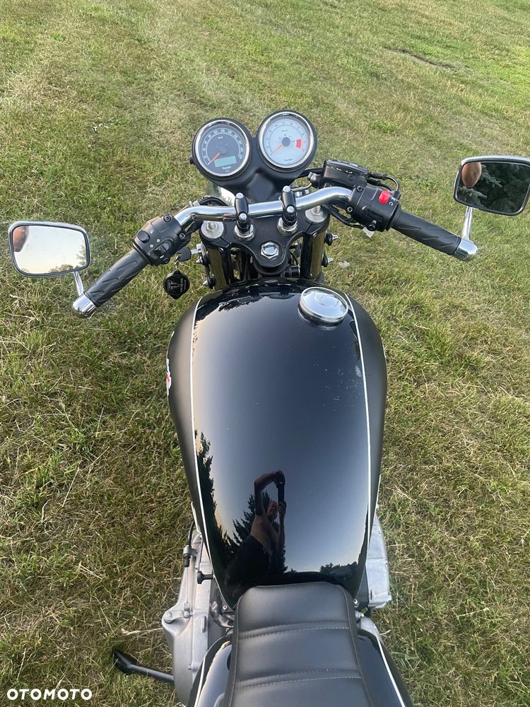 Triumph Thruxton - 3