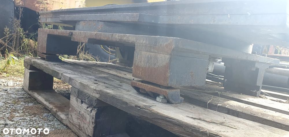 Obrotnica 360 stopni CASCADE wózek widłowy 785135 775730 A1 - 7