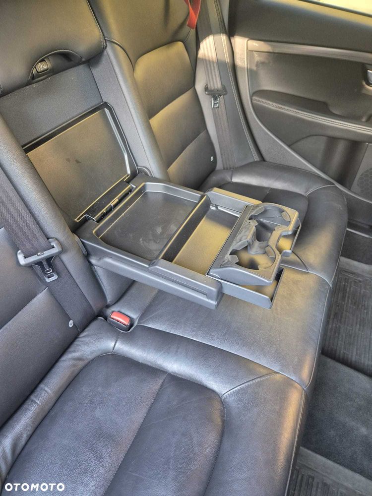 Volvo XC 70 - 4