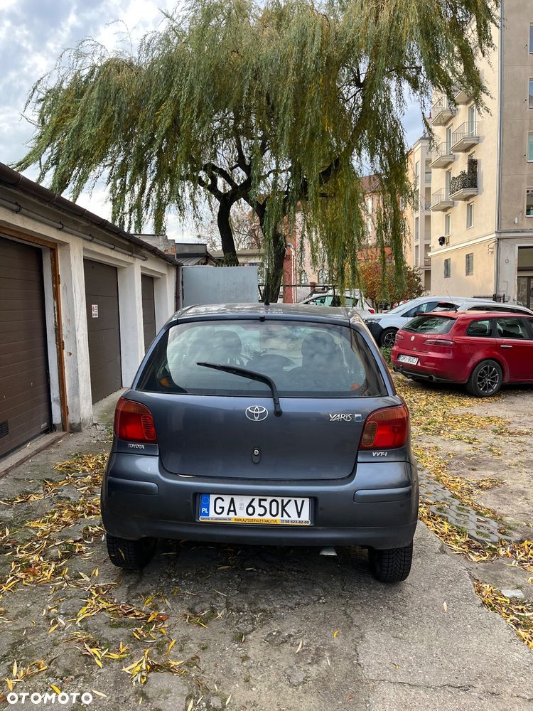 Toyota Yaris - 2