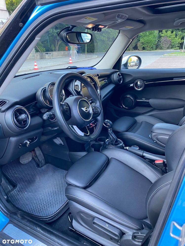 MINI Cooper Standard - 10