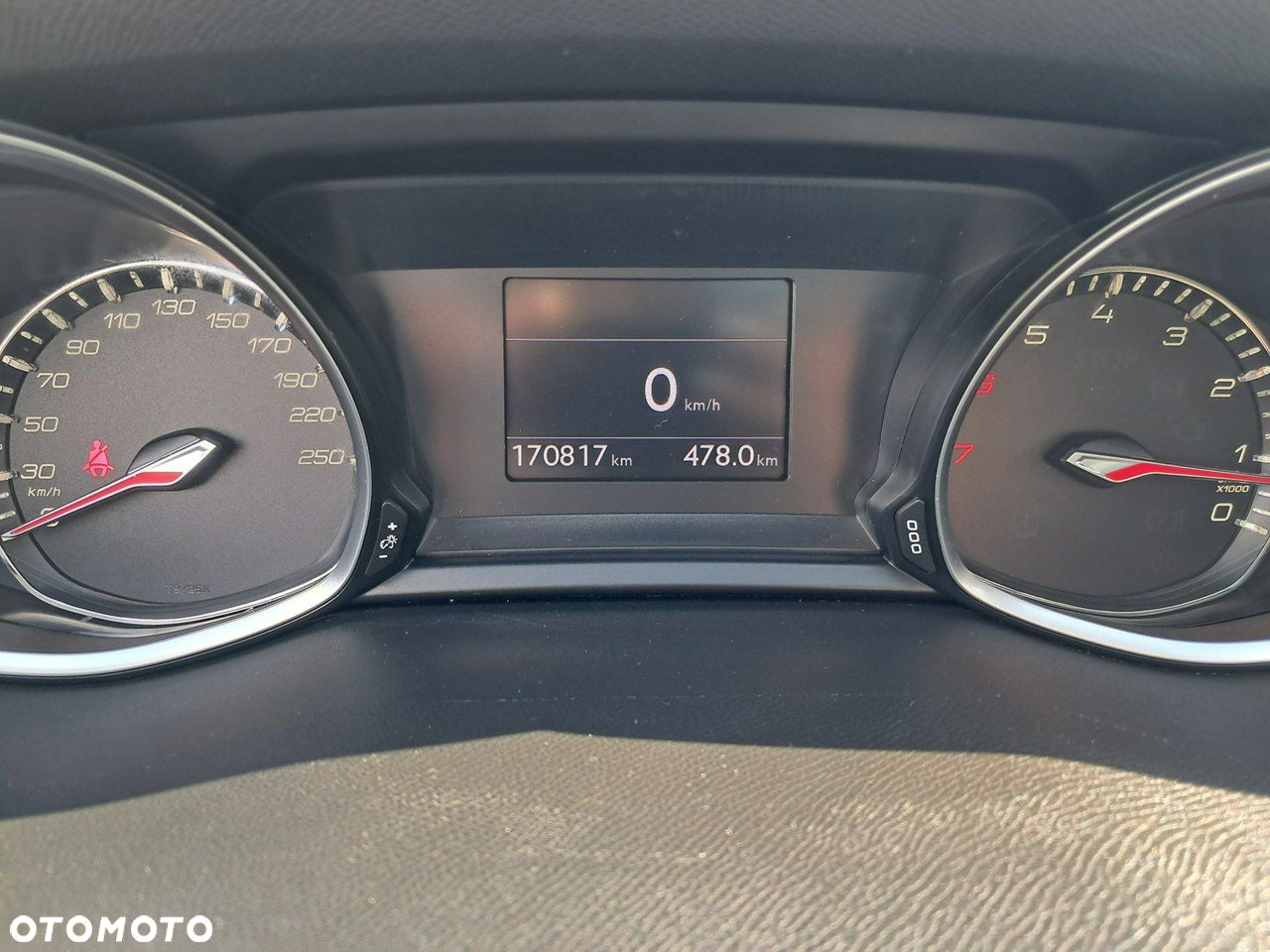 Peugeot 308 - 13