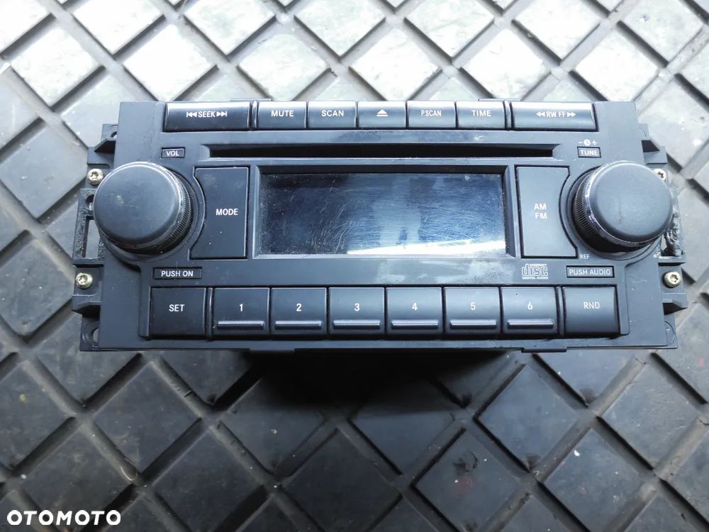 CHRYSLER DODGE JEEP 05-09 RADIO RADIOOTWARZACZ CD P05064071AC - 1