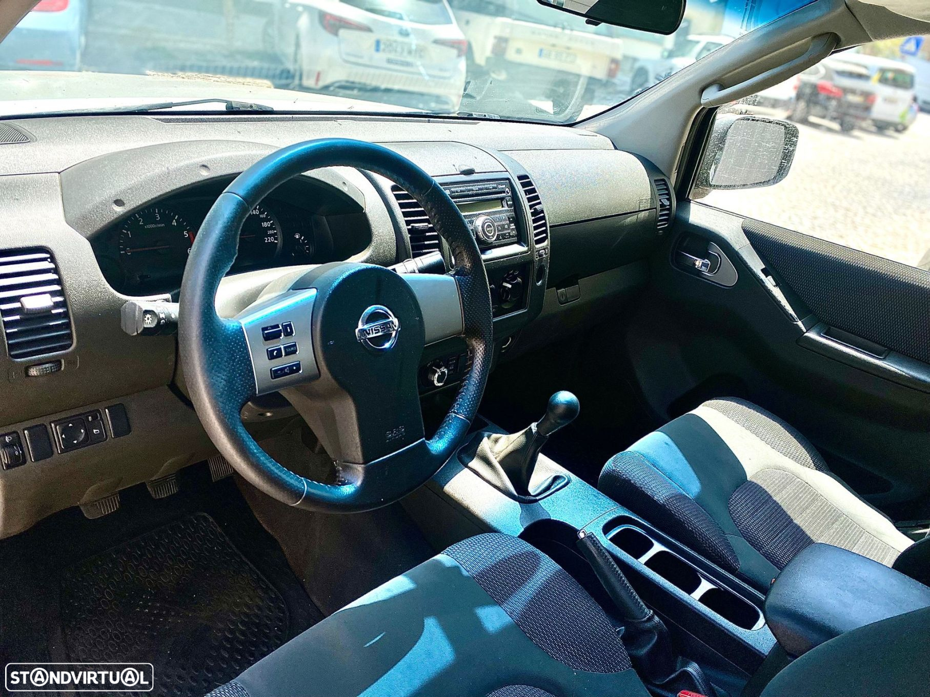 Nissan Navara 2.5 dCi KC SE 4WD - 17