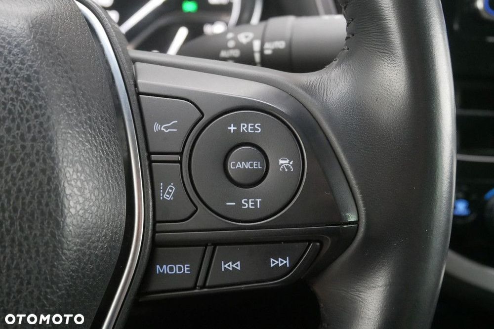 Toyota Camry 2.5 Hybrid Comfort CVT - 25