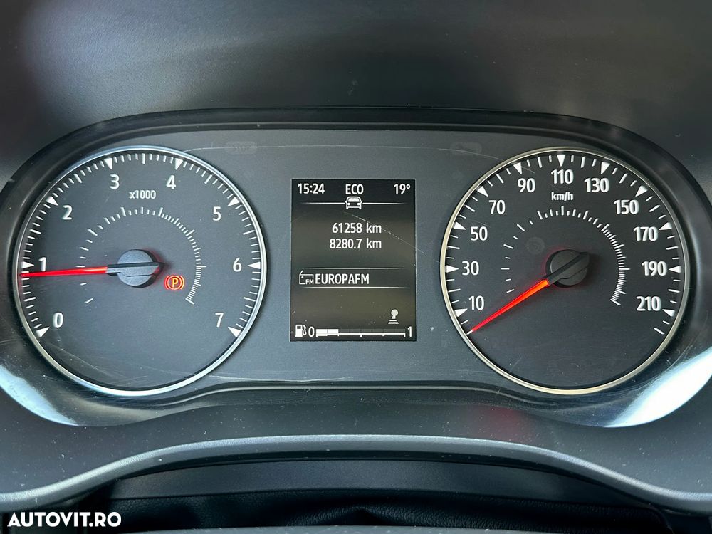 Dacia Logan TCe 90 Essential - 19