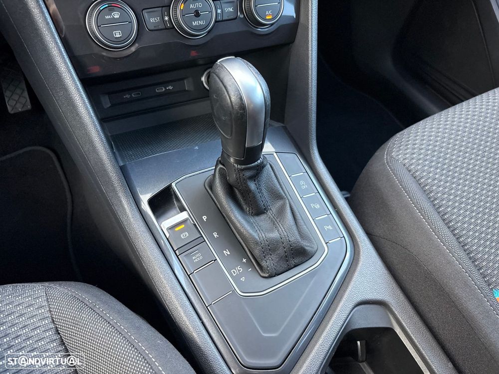 VW Tiguan Allspace 2.0 TDI Confortline DSG - 47