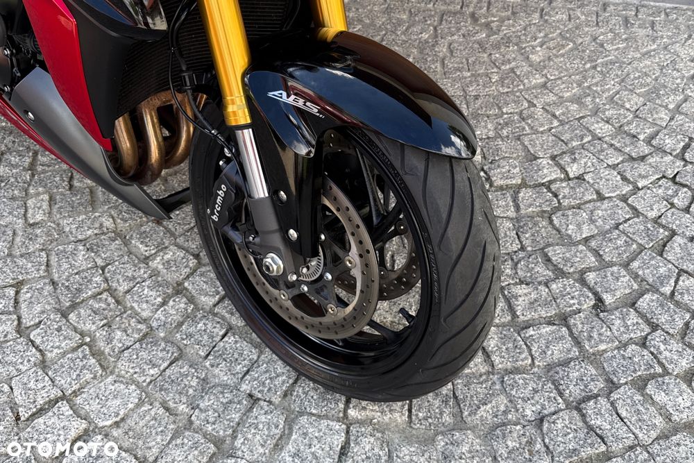 Suzuki GSX - 4