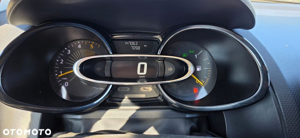 Renault Clio - 8