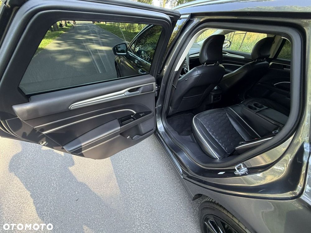 Ford Mondeo - 20