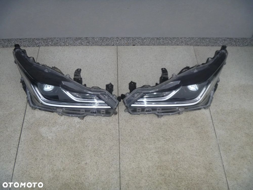 TOYOTA COROLLA E21 DESKA  KONSOLA PODUSZKI PASY KOMPLET - 9
