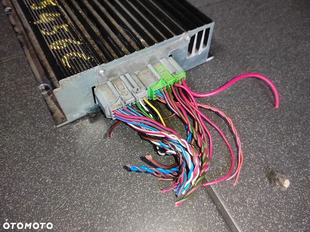 WZMACNIACZ RADIA MODUŁ DYNAUDIO AUDIO VW PASSAT B6 3C0035456C WYSYŁKA !!!!! - 3