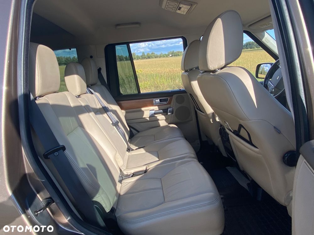 Land Rover Discovery 3.0D V6 HSE - 32