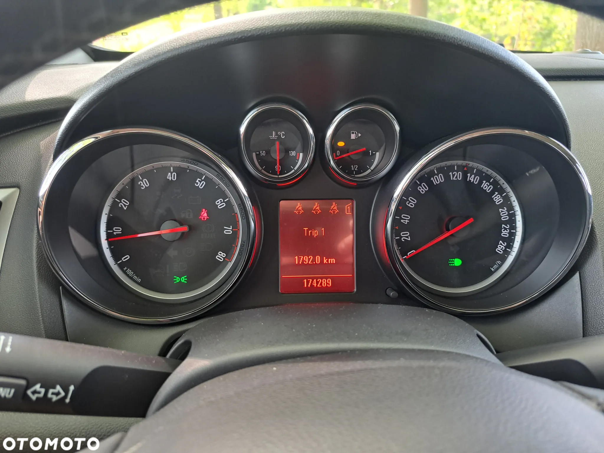 Opel Astra 1.6 Sport - 23