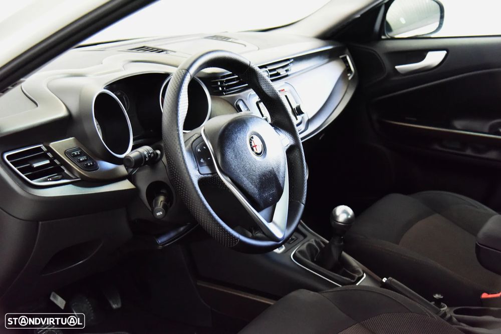 Alfa Romeo Giulietta 1.6 JTDm Sport - 12
