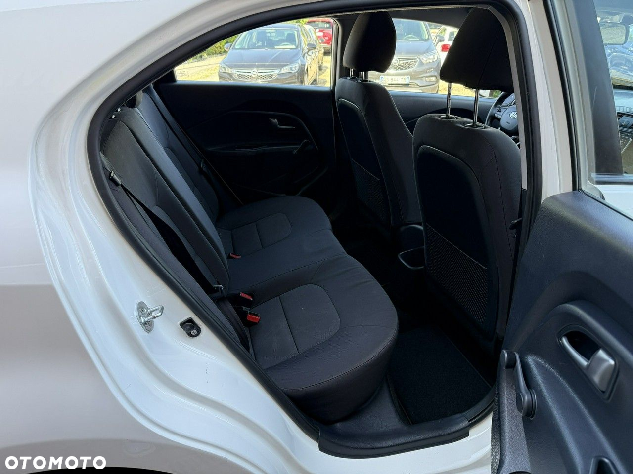 Kia Rio 1.2 Business Line - 21