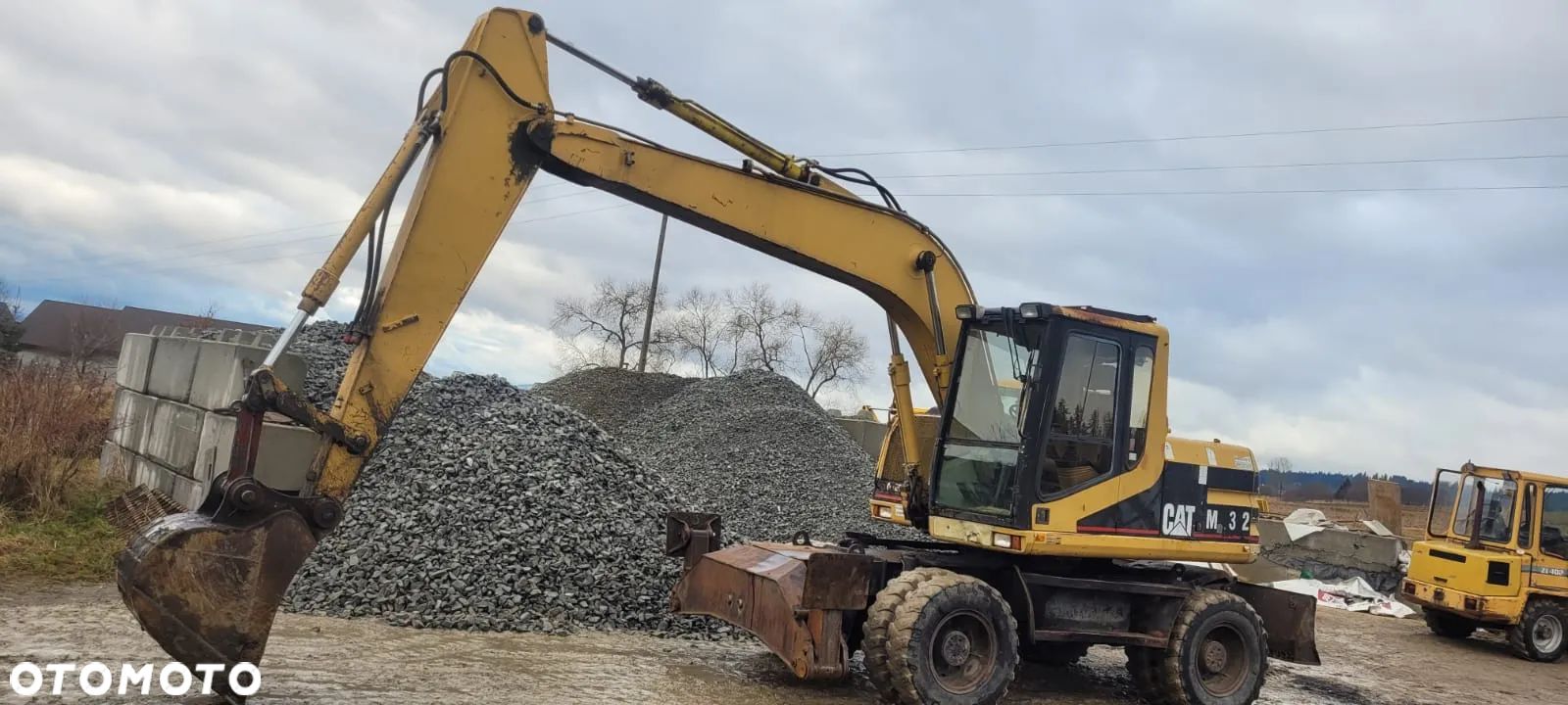 Caterpillar 312 - 1