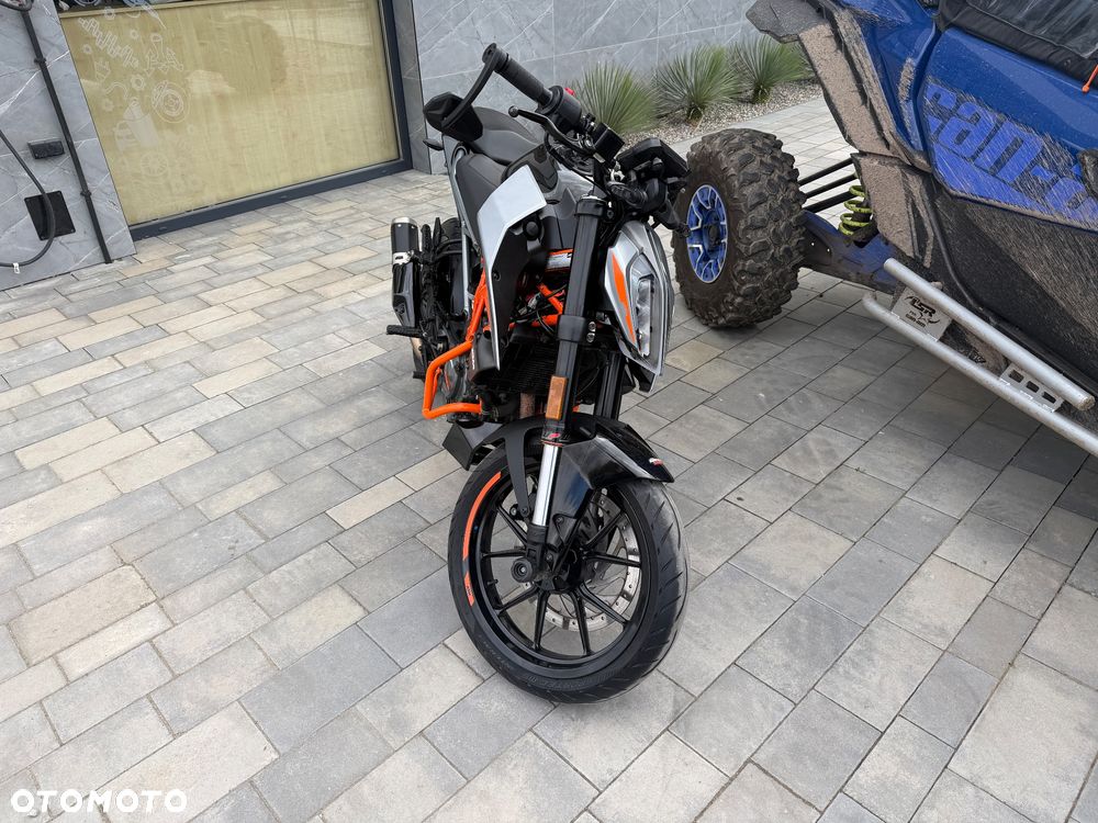 KTM Duke - 4