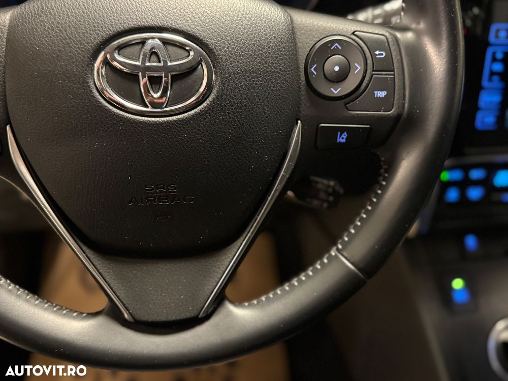 Toyota Auris ver-1-8-vvt--i-automatik-style-selection - 17