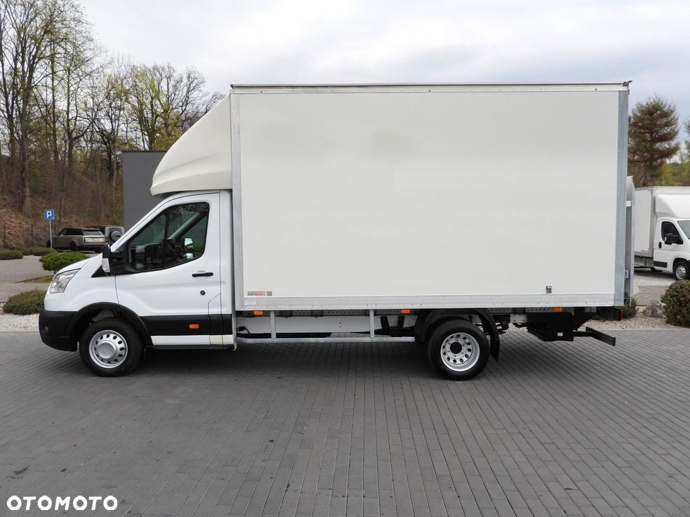 Ford TRANSIT KONTENER WINDA 8 PALET TEMPOMAT NAWIGACJA BLIŹNIACZE KOŁA KLIMATYZACJA  130KM - 9