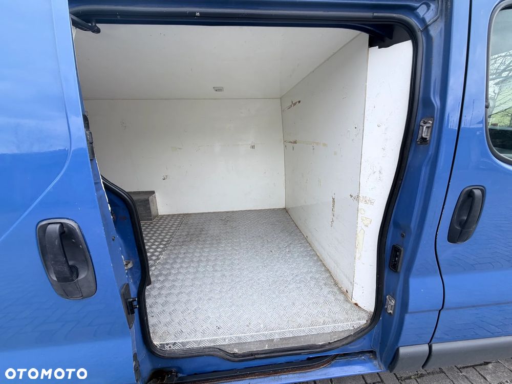 Renault trafic - 5