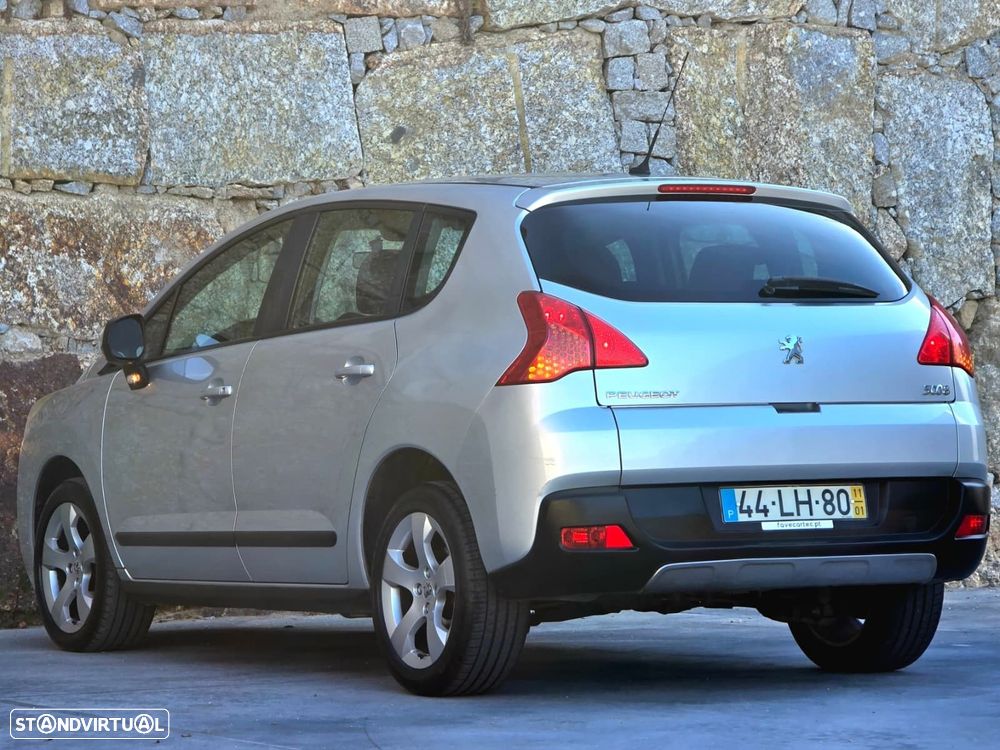 Peugeot 3008 1.6 HDi Premium JLL17 - 20