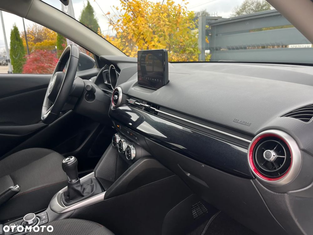 Mazda 2 SKYACTIV-G 90 White Edition - 19