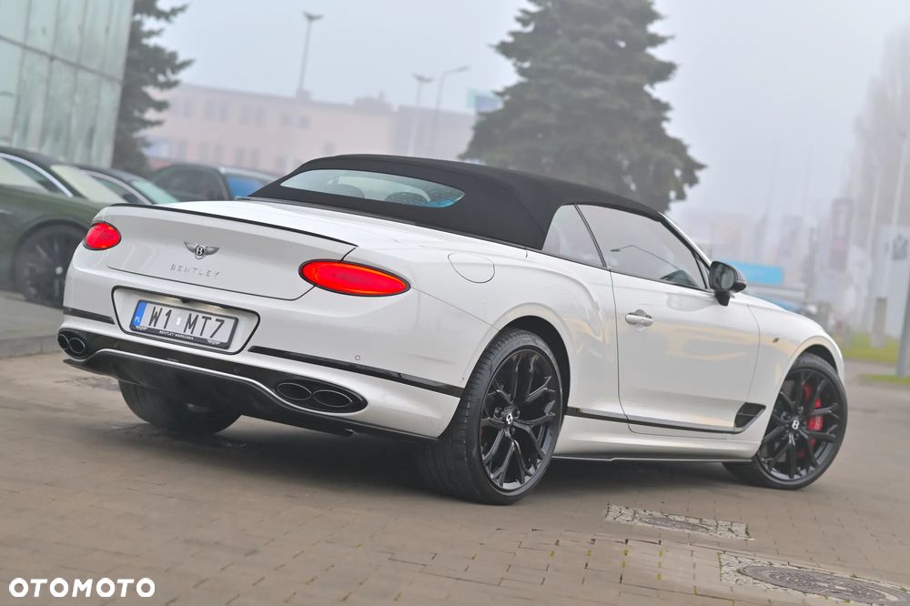 Bentley Continental GT - 11