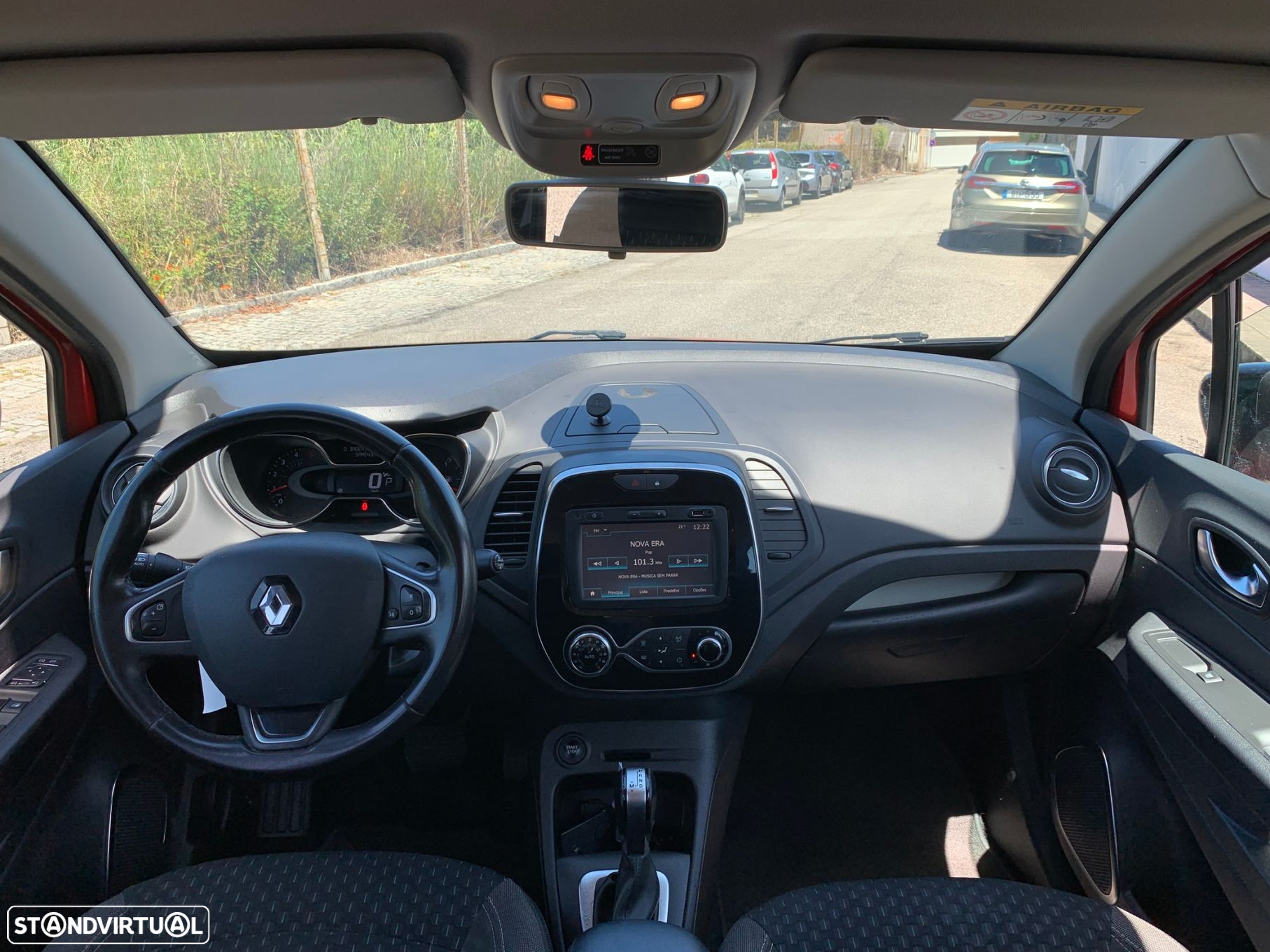 Renault Captur - 10