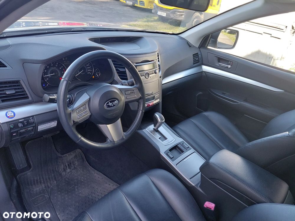 Subaru Outback 2.5i Lineartronic Active - 9