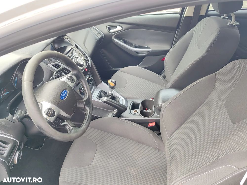 Ford Focus - 14