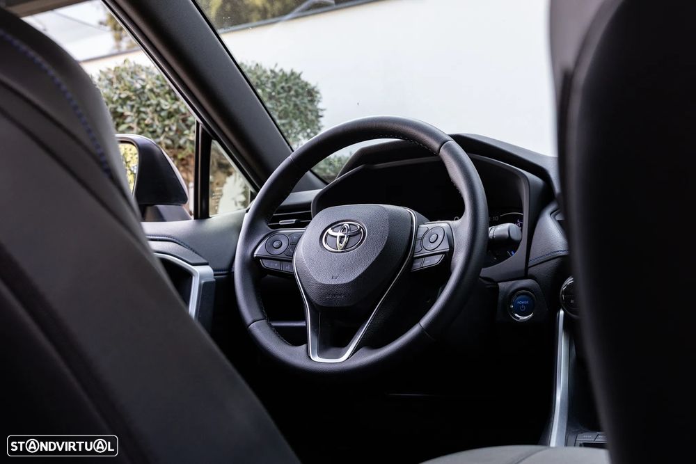 Toyota RAV4 2.5 HDF Exclusive - 24
