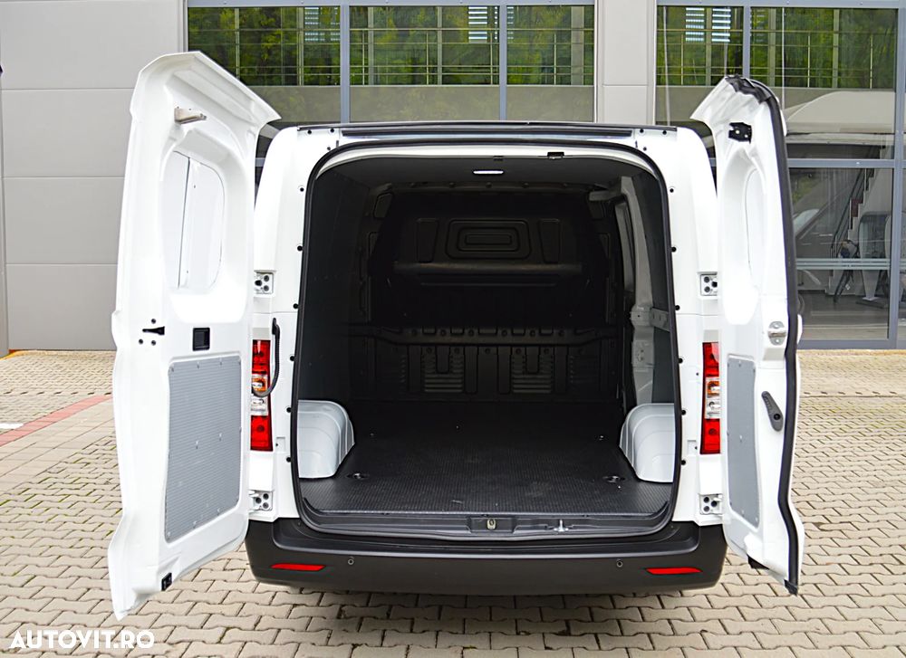 Maxus E-Delivery 3 L2H1 50KW - 30