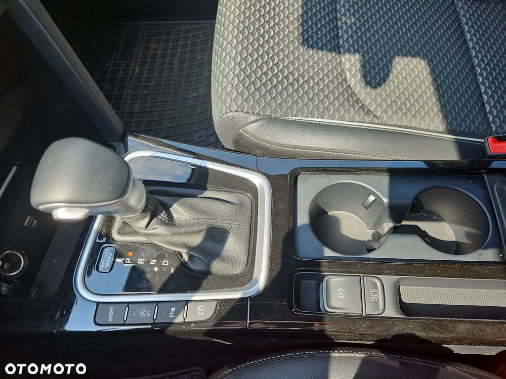 Kia Ceed 1.5 T-GDI Tribute DCT - 14