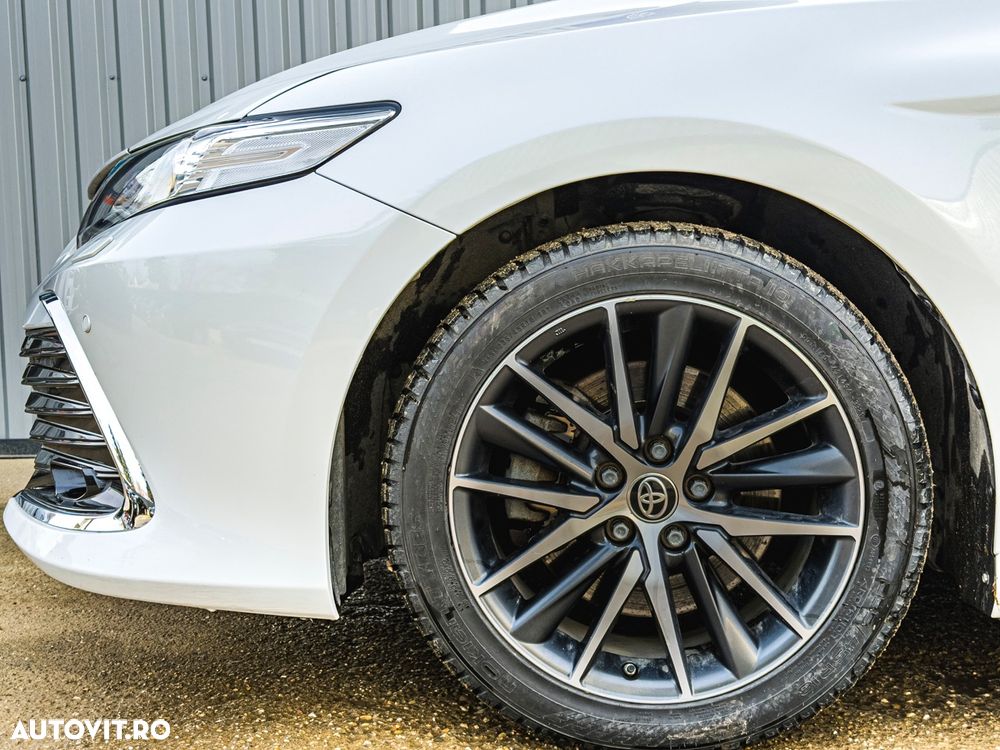 Toyota Camry 2.5 Hybrid Exclusive - 12