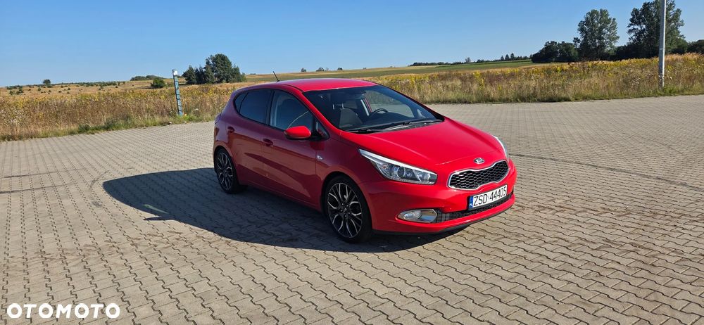 Kia Ceed 1.4 L - 6