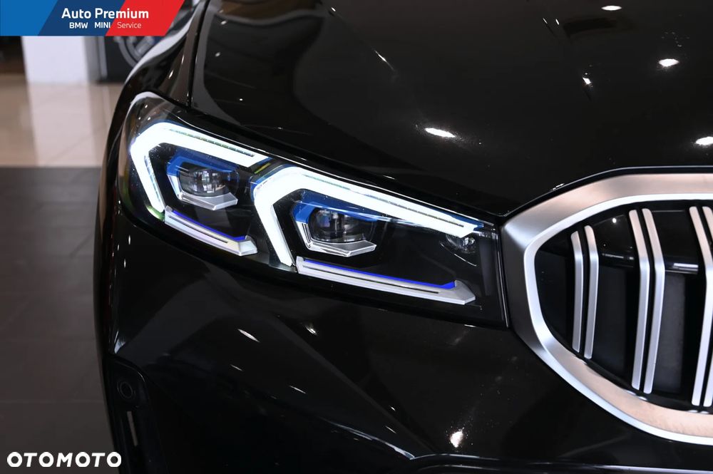 BMW Seria 3 318i - 23