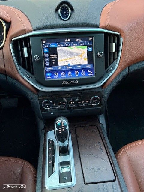 Maserati Ghibli 3.0 V6 - 9