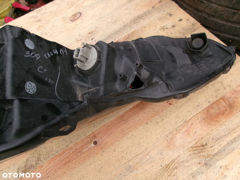 LAMPA P.P TOYOTA AYGO II 18-22 - 4
