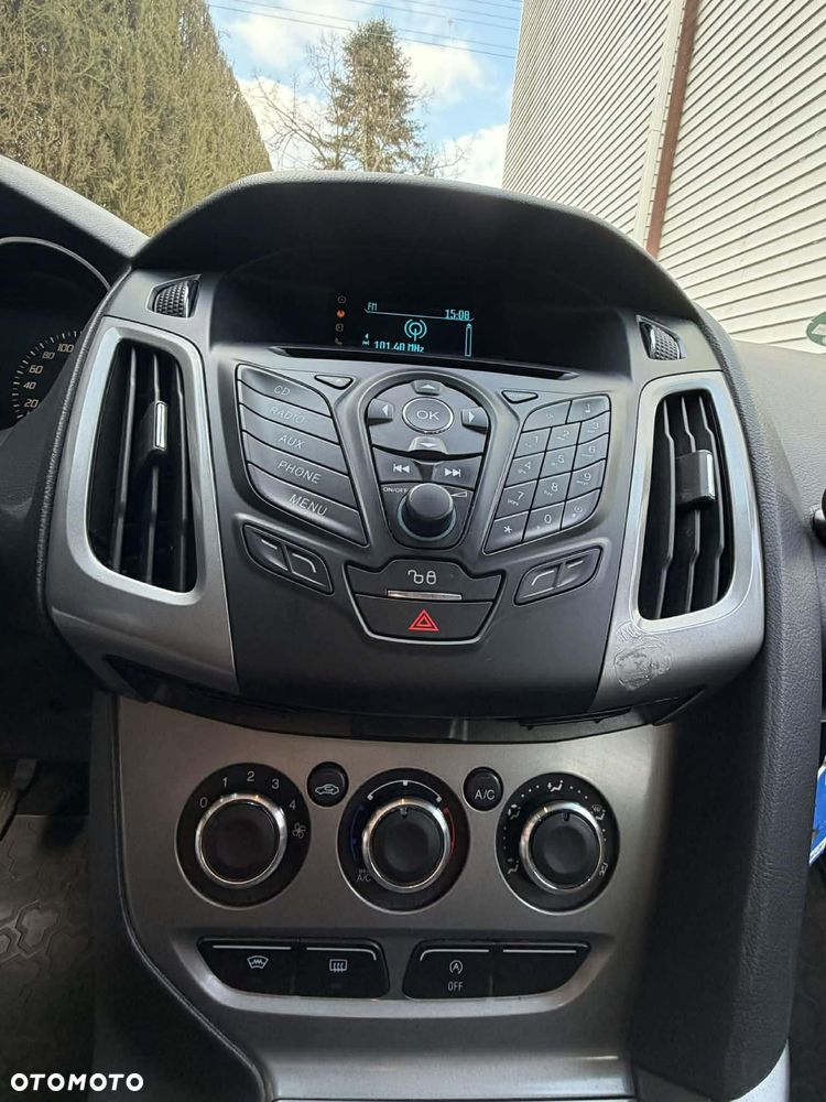 Ford Focus 1.0 EcoBoost Edition - 10