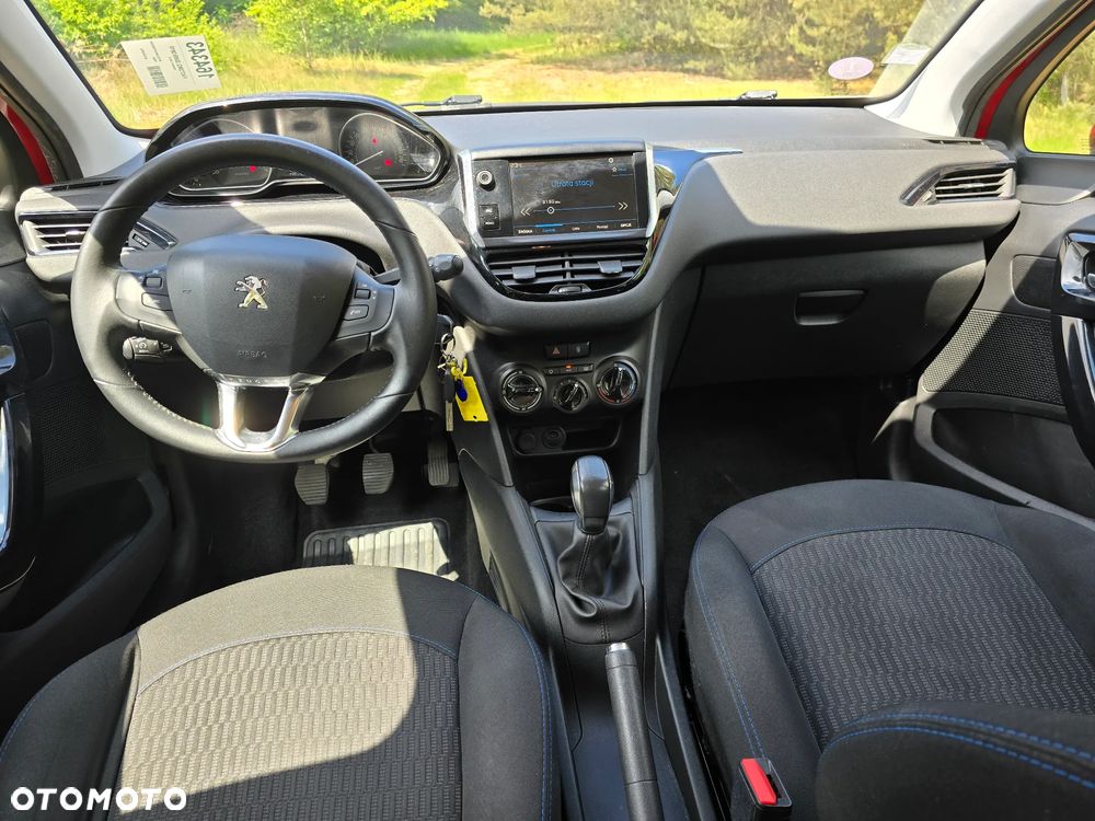 Peugeot 208 1.2 PureTech GPF Signature S&S - 14
