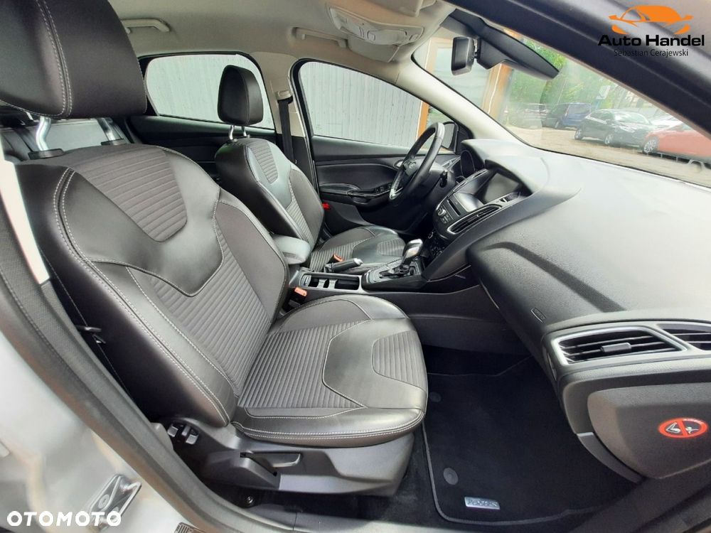 Ford Focus 1.5 EcoBoost STart-Stopp-System TITANIUM - 32